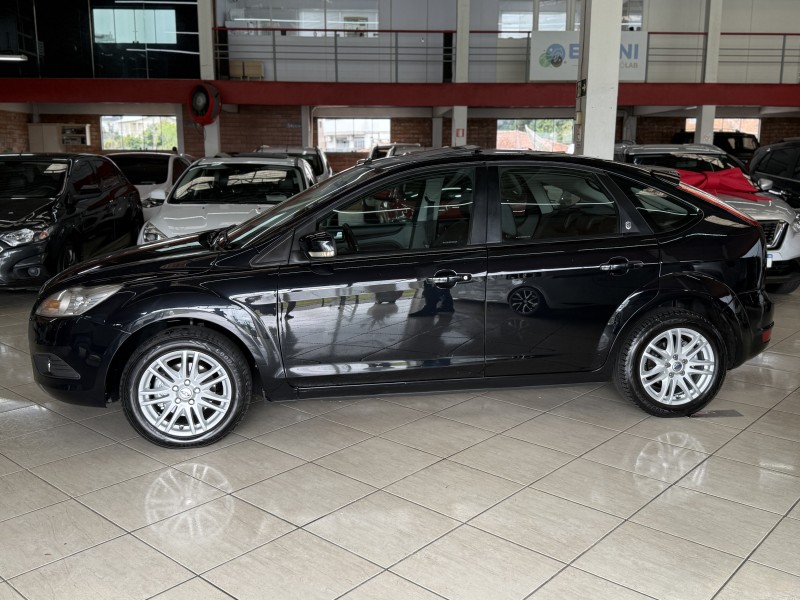 FOCUS 2.0 GHIA 16V GASOLINA 4P AUTOMÁTICO - 2009 - FARROUPILHA