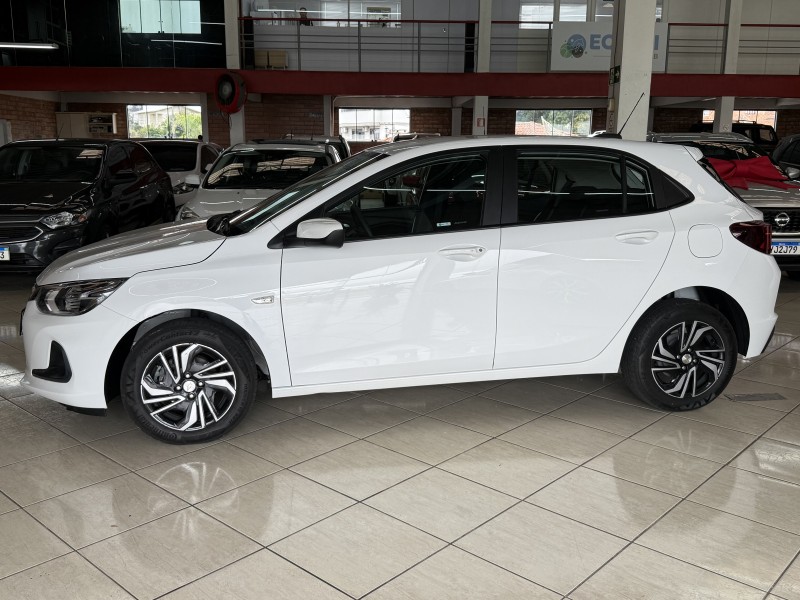 ONIX 1.0 LT 12V FLEX 4P MANUAL - 2024 - FARROUPILHA