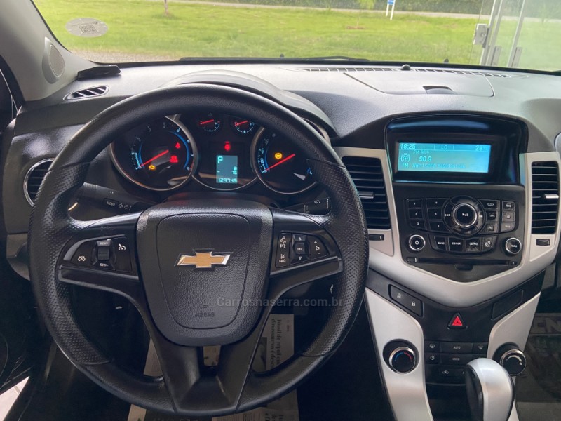 CRUZE 1.8 LT SPORT6 16V FLEX 4P AUTOMÁTICO - 2012 - NOVA PRATA