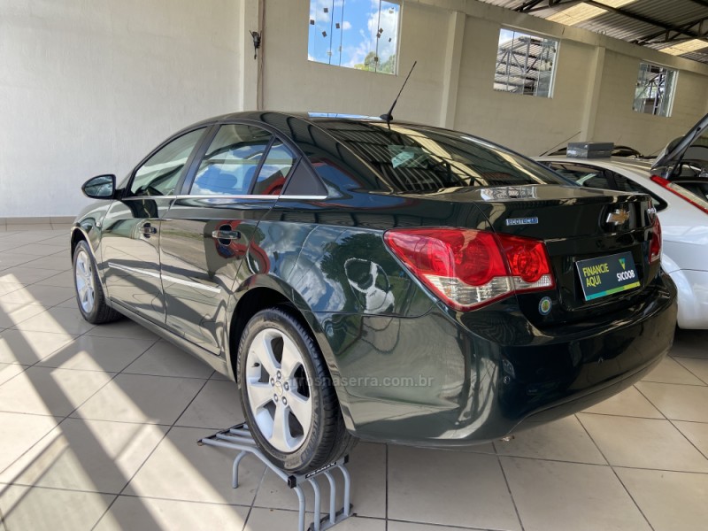 CRUZE 1.8 LT SPORT6 16V FLEX 4P AUTOMÁTICO - 2012 - NOVA PRATA