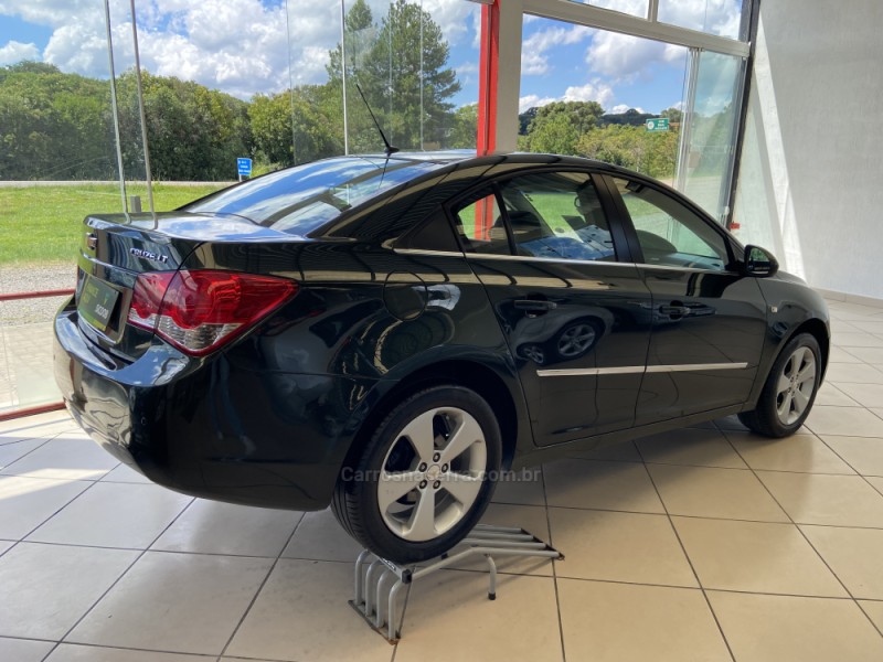 CRUZE 1.8 LT SPORT6 16V FLEX 4P AUTOMÁTICO - 2012 - NOVA PRATA