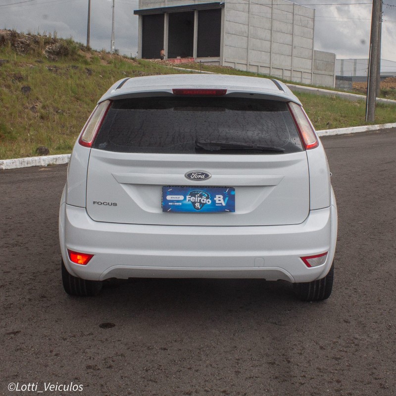 FOCUS 1.6 S 16V FLEX 4P MANUAL - 2012 - FARROUPILHA