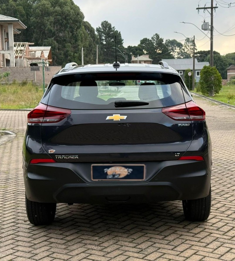 TRACKER  - 2025 - CANELA