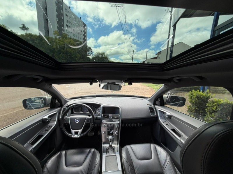 XC60 2.0 T5 R DESIGN TURBO GASOLINA 4P AUTOMÁTICO - 2017 - LAGOA VERMELHA