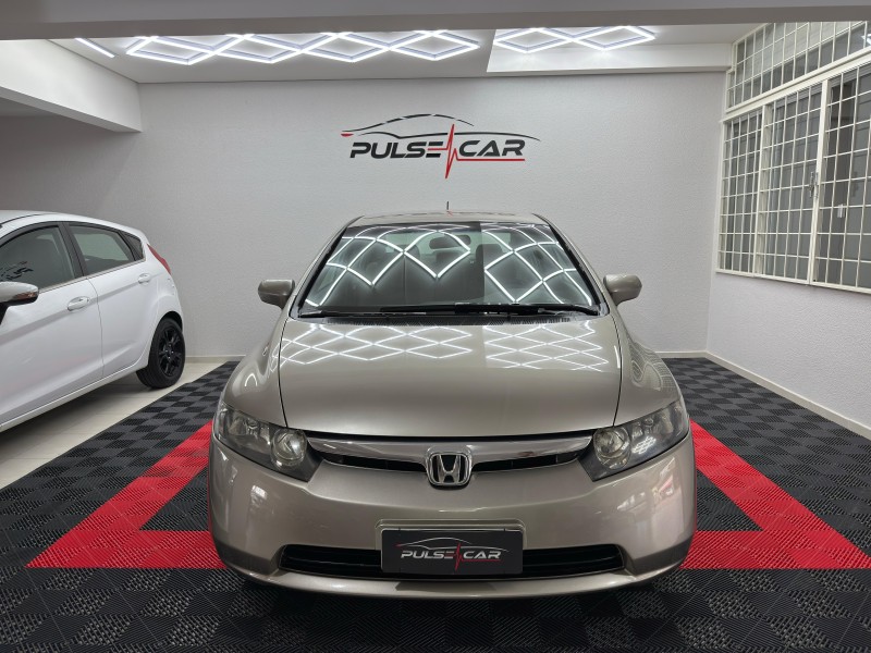 CIVIC 1.8 LXS 16V FLEX 4P MANUAL - 2007 - CAXIAS DO SUL