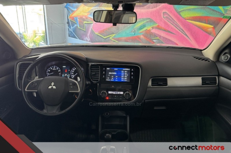 OUTLANDER 3.0 GT 4X4 V6 24V GASOLINA 4P AUTOMÁTICO - 2014 - BENTO GONçALVES