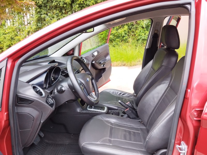 FIESTA 1.6 TITANIUM HATCH 16V FLEX 4P AUTOMÁTICO - 2015 - FARROUPILHA