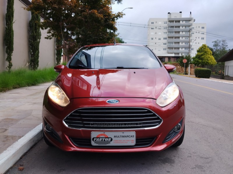 FIESTA 1.6 TITANIUM HATCH 16V FLEX 4P AUTOMÁTICO - 2015 - FARROUPILHA