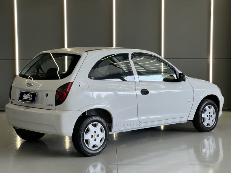 CELTA 1.0 MPFI LS 8V FLEX 4P MANUAL - 2012 - SAPIRANGA