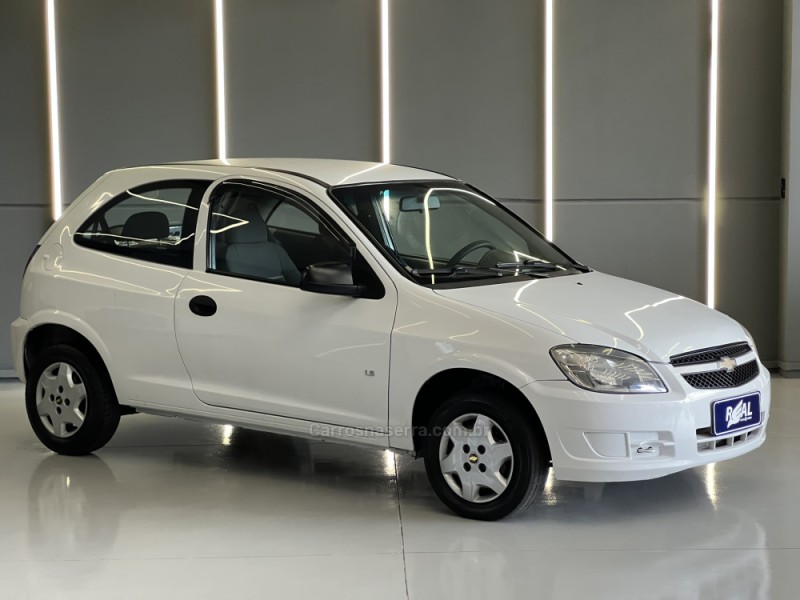 CELTA 1.0 MPFI LS 8V FLEX 4P MANUAL - 2012 - SAPIRANGA