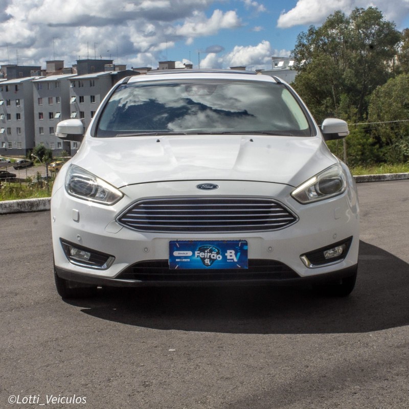 FOCUS 2.0 TITANIUM PLUS 16V FLEX 4P AUTOMÁTICO - 2016 - FARROUPILHA