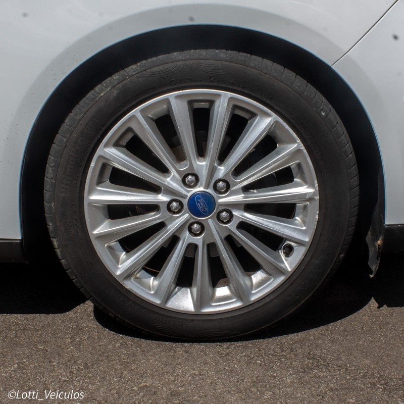 FOCUS 2.0 TITANIUM PLUS 16V FLEX 4P AUTOMÁTICO - 2016 - FARROUPILHA