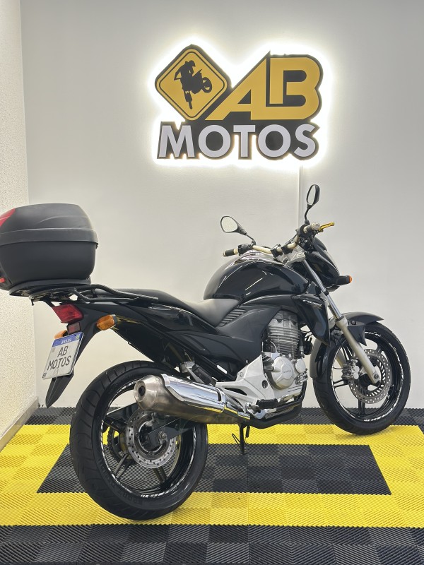 CB 300R  - 2014 - CAXIAS DO SUL