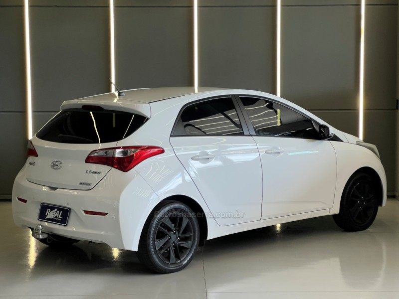 HB20 1.6 PREMIUM 16V FLEX 4P AUTOMÁTICO - 2013 - SAPIRANGA