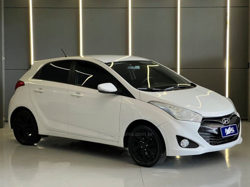 HB20 1.6 PREMIUM 16V FLEX 4P AUTOMÁTICO - 2013 - SAPIRANGA