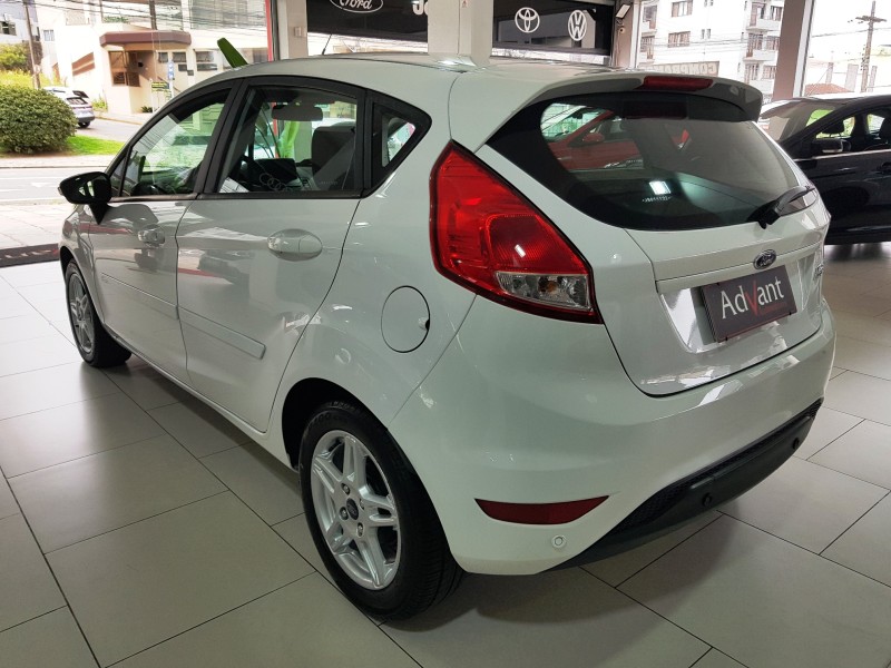 FIESTA 1.6 SEL HATCH 16V FLEX 4P AUTOMÁTICO - 2018 - CAXIAS DO SUL
