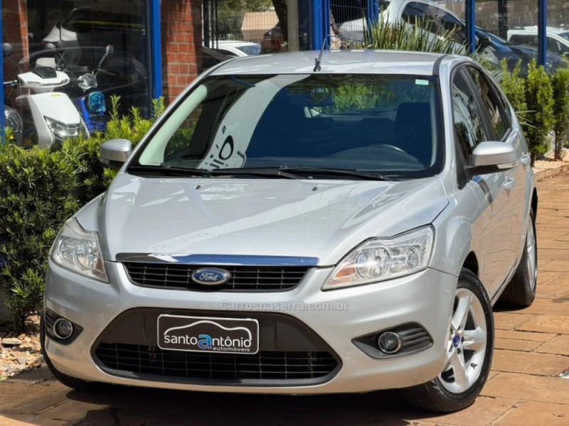 FOCUS 1.6 GLX 16V FLEX 4P MANUAL - 2012 - LAGOA VERMELHA