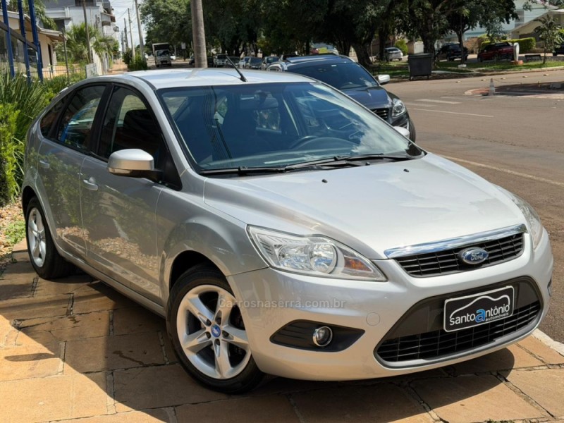FOCUS 1.6 GLX 16V FLEX 4P MANUAL - 2012 - LAGOA VERMELHA