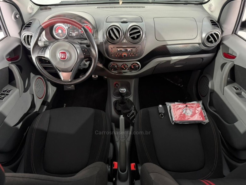 PALIO 1.6 MPI SPORTING 16V FLEX 4P MANUAL - 2013 - NOVA PRATA