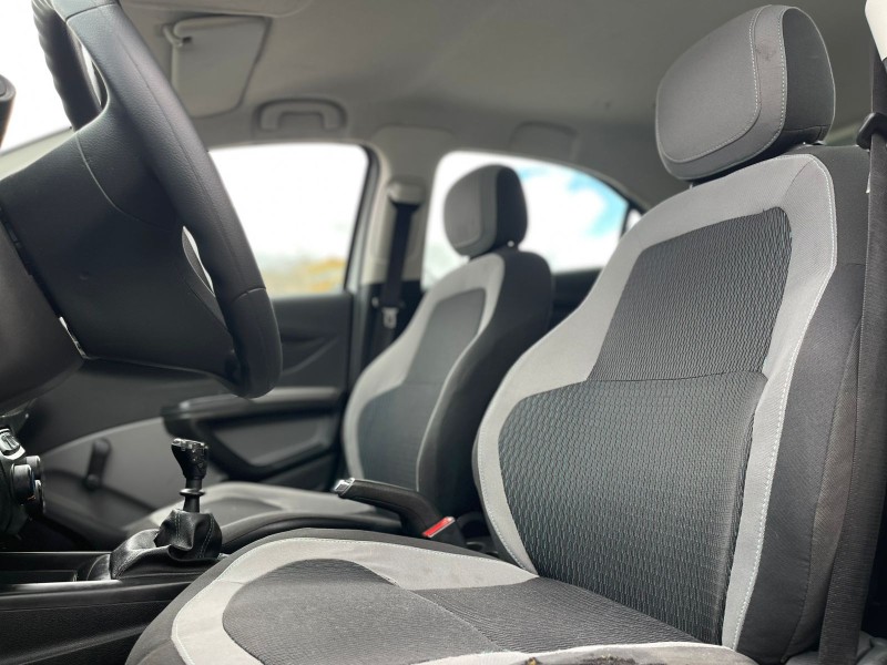 ONIX 1.0 MPFI LS 8V FLEX 4P MANUAL - 2015 - CAXIAS DO SUL