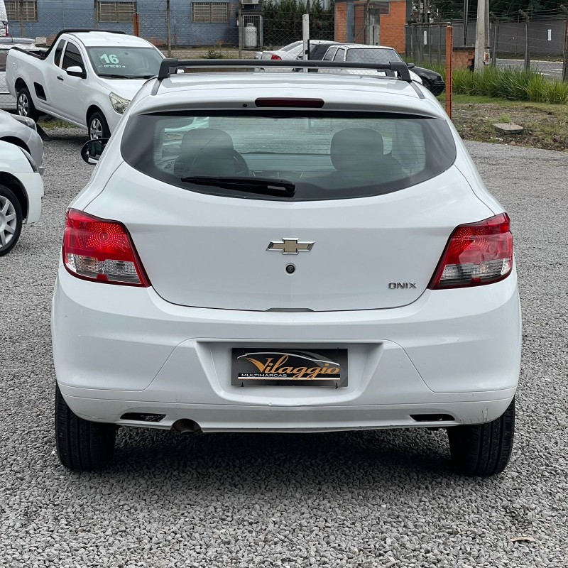 ONIX 1.0 MPFI LS 8V FLEX 4P MANUAL - 2015 - CAXIAS DO SUL