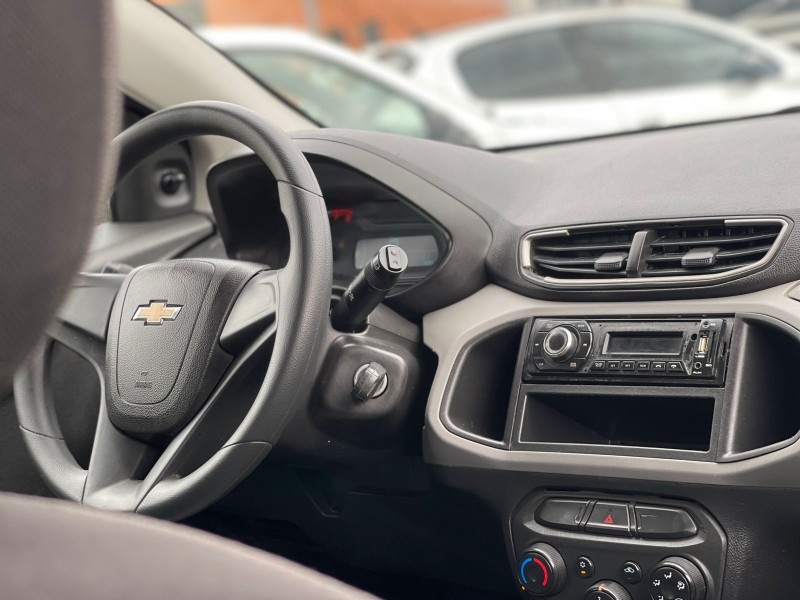 ONIX 1.0 MPFI LS 8V FLEX 4P MANUAL - 2015 - CAXIAS DO SUL