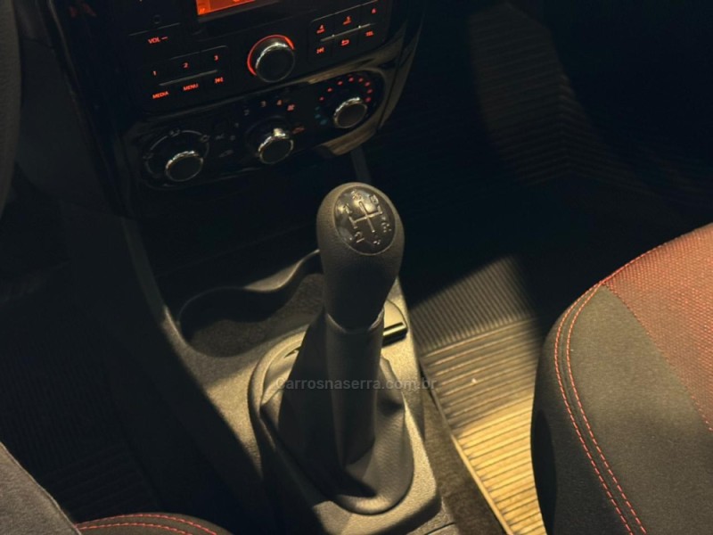 SANDERO 1.6 STEPWAY 16V FLEX 4P MANUAL - 2013 - CAXIAS DO SUL