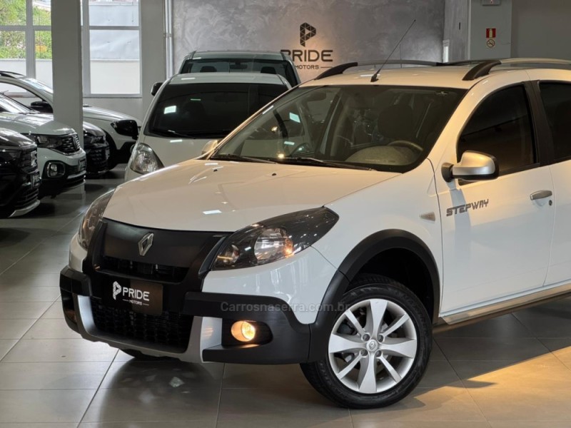 SANDERO 1.6 STEPWAY 16V FLEX 4P MANUAL - 2013 - CAXIAS DO SUL