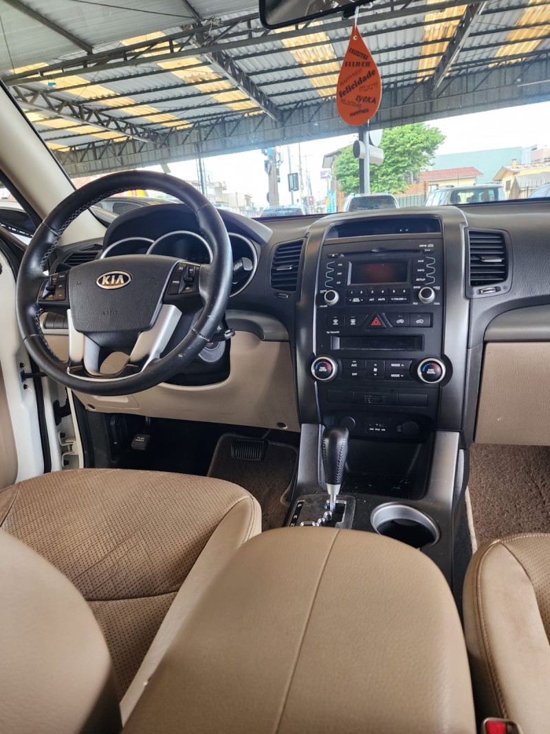 SORENTO 2.4 EX 4X2 16V GASOLINA 4P AUTOMÁTICO - 2013 - CAXIAS DO SUL