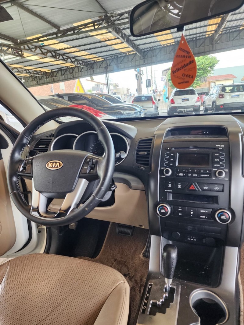 SORENTO 2.4 EX 4X2 16V GASOLINA 4P AUTOMÁTICO - 2013 - CAXIAS DO SUL