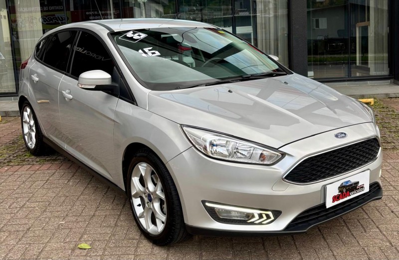 FOCUS 1.6 SE PLUS 16V FLEX 4P MANUAL - 2016 - CAXIAS DO SUL