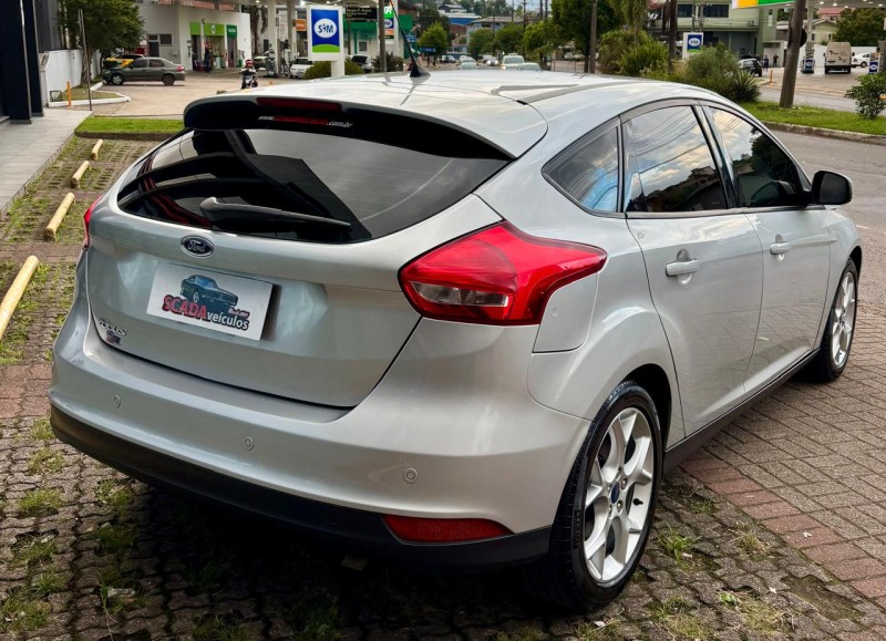 FOCUS 1.6 SE PLUS 16V FLEX 4P MANUAL - 2016 - CAXIAS DO SUL