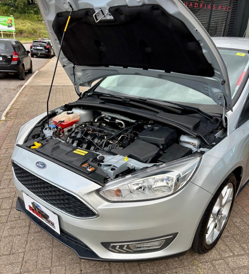 FOCUS 1.6 SE PLUS 16V FLEX 4P MANUAL - 2016 - CAXIAS DO SUL