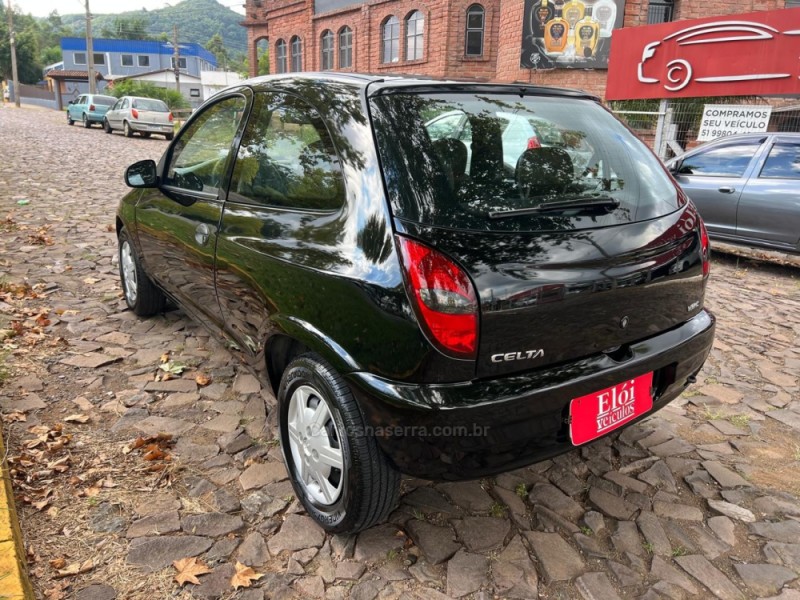 CELTA 1.0 MPFI 8V GASOLINA 2P MANUAL - 2004 - DOIS IRMãOS