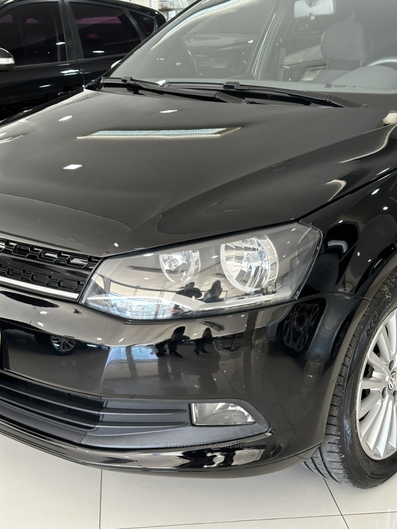 GOL 1.0 MI ROCK IN RIO 8V FLEX 4P MANUAL - 2016 - PORTãO