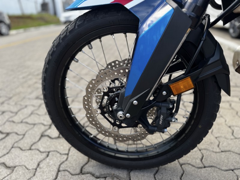 CRF 1000L AFRICA TWIN  - 2024 - FELIZ