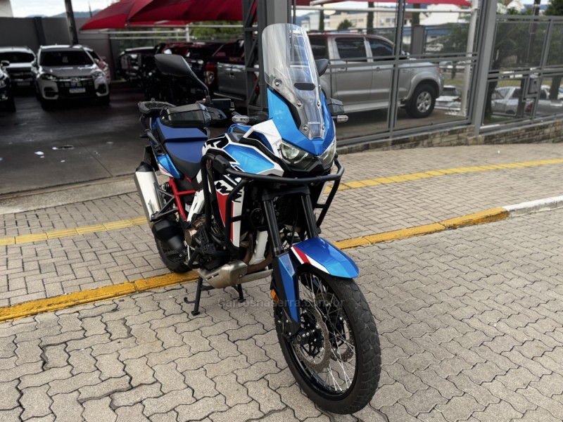 CRF 1000L AFRICA TWIN  - 2024 - FELIZ