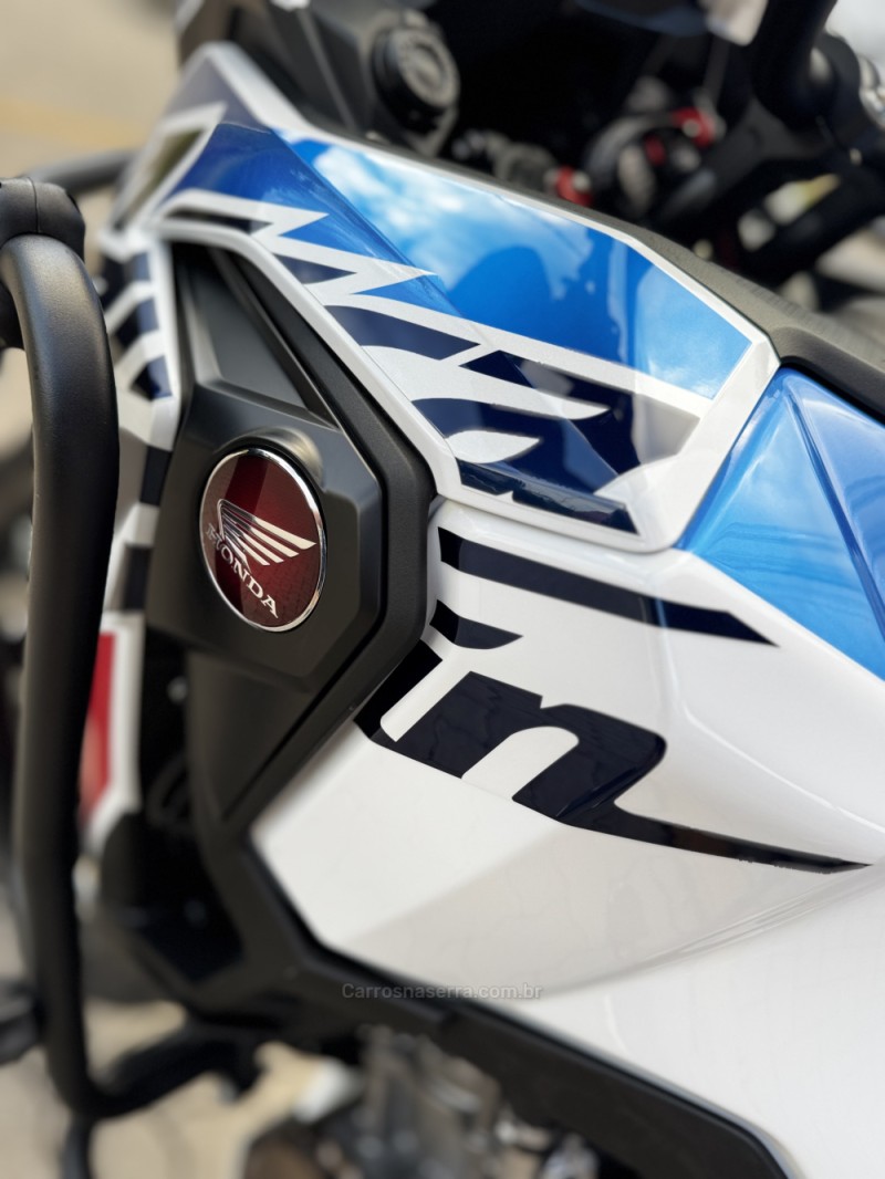 CRF 1000L AFRICA TWIN  - 2024 - FELIZ