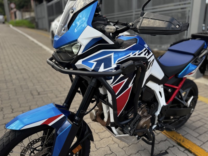 CRF 1000L AFRICA TWIN  - 2024 - FELIZ