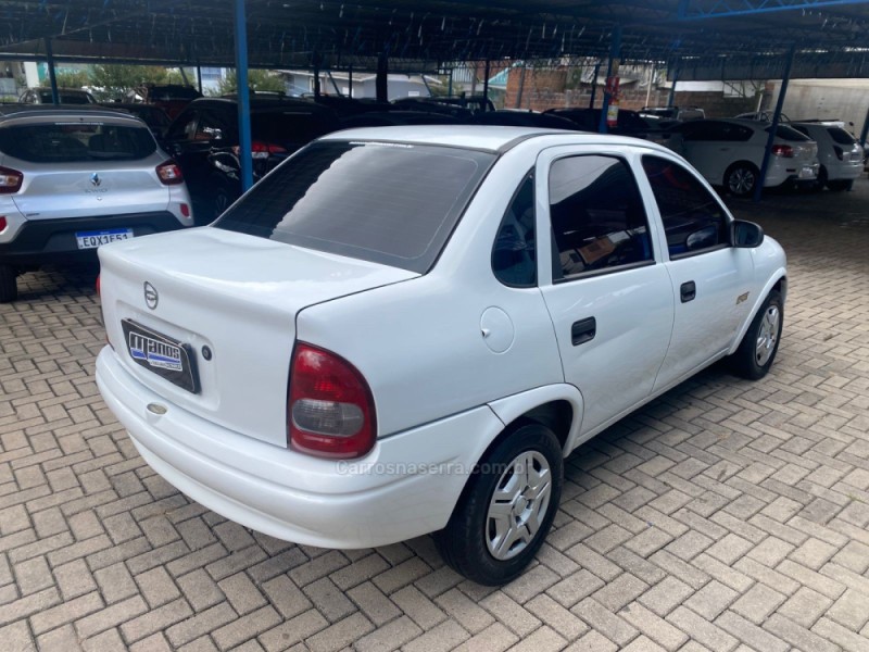 CLASSIC 1.6 MPFI SPIRIT 8V GASOLINA 4P MANUAL - 2007 - CANELA