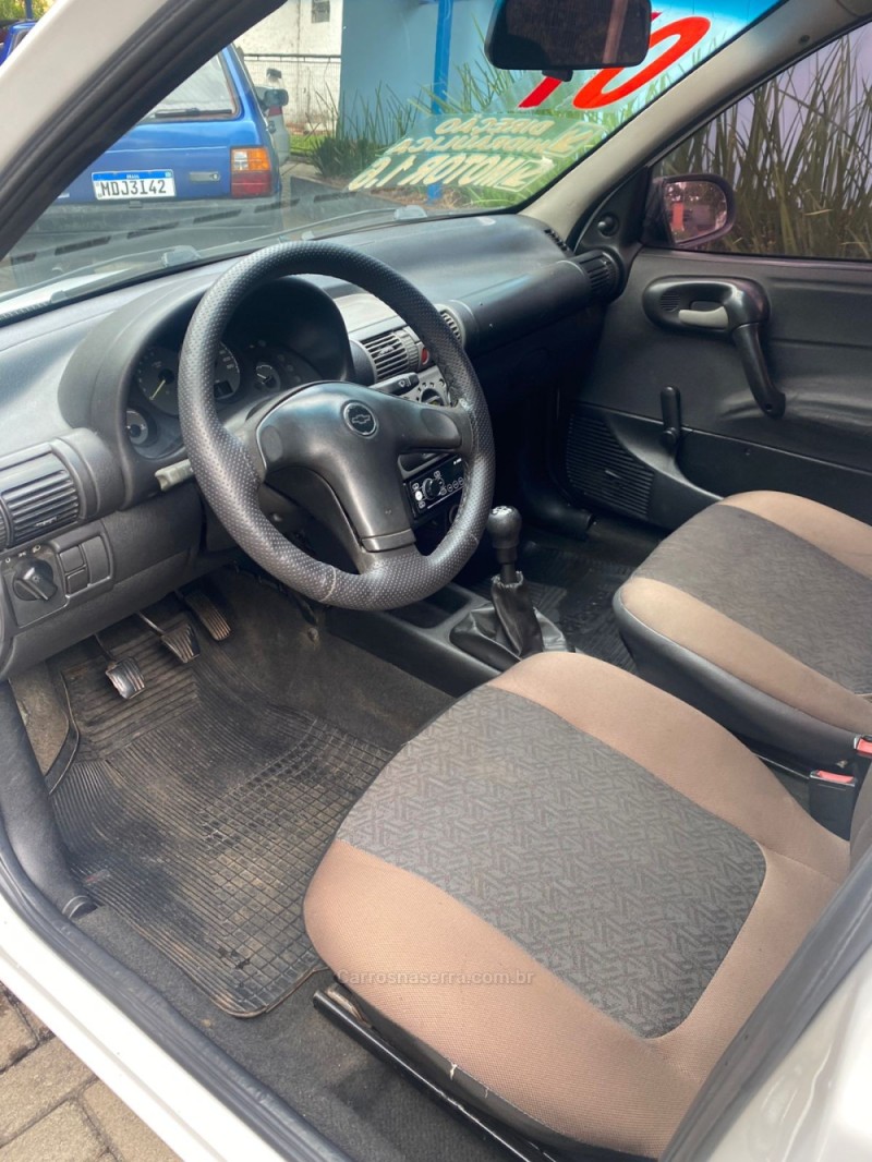 CLASSIC 1.6 MPFI SPIRIT 8V GASOLINA 4P MANUAL - 2007 - CANELA