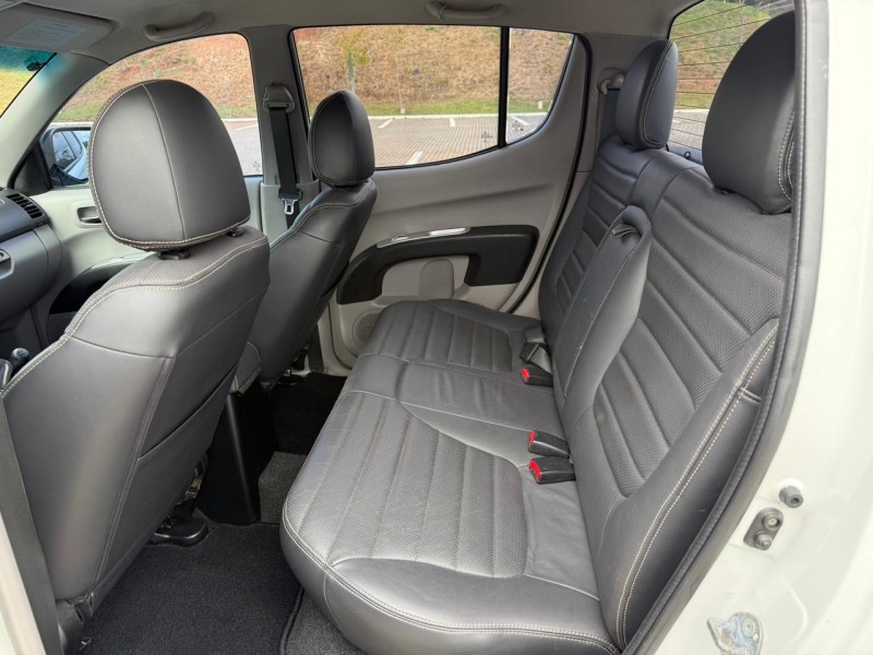 L200 3.2 HPE 4X4 CD 16V TURBO INTERCOOLER DIESEL 4P AUTOMÁTICO - 2015 - CAXIAS DO SUL