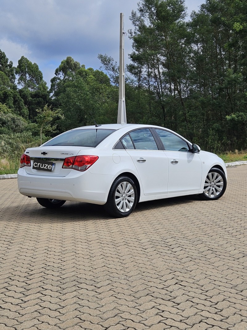 CRUZE 1.8 LTZ 16V FLEX 4P AUTOMÁTICO - 2014 - GARIBALDI