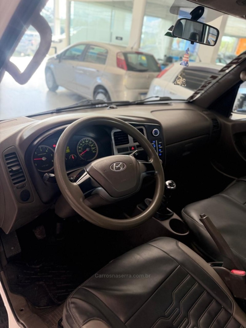 HR 2.5 LONGO COM CAÇAMBA 4X2 16V 130CV TURBO INTERCOOLER DIESEL 2P MANUAL - 2020 - NOVO HAMBURGO