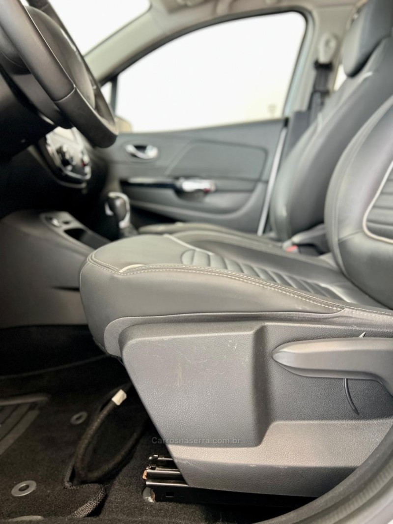 CAPTUR 1.6 16V FLEX INTENSE AUTOMÁTICO - 2018 - BENTO GONçALVES