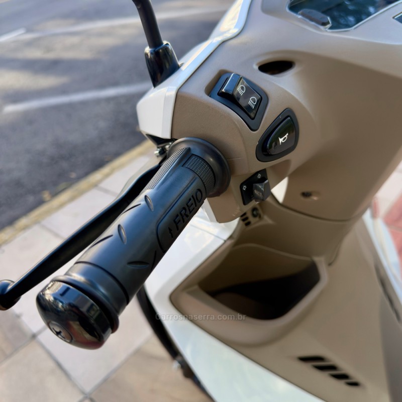 BIZ 125 EX - 2025 - FLORES DA CUNHA