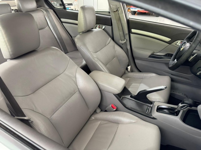 CIVIC 1.8 EXS 16V GASOLINA 4P AUTOMÁTICO - 2013 - ESTâNCIA VELHA