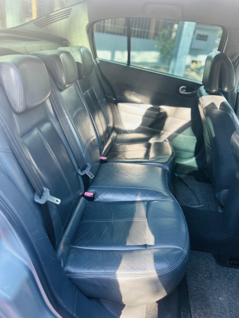 MÉGANE 1.6 DYNAMIQUE 16V FLEX 4P MANUAL - 2008 - CAXIAS DO SUL