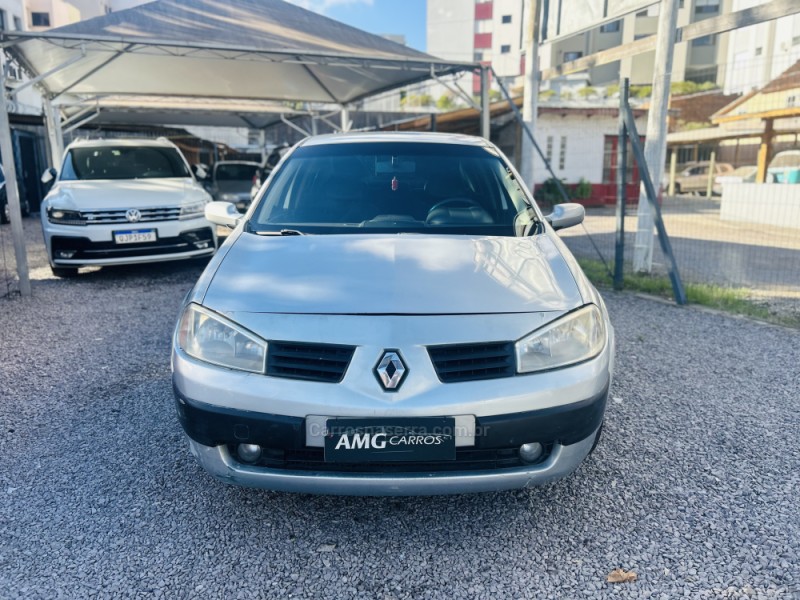 MÉGANE 1.6 DYNAMIQUE 16V FLEX 4P MANUAL - 2008 - CAXIAS DO SUL
