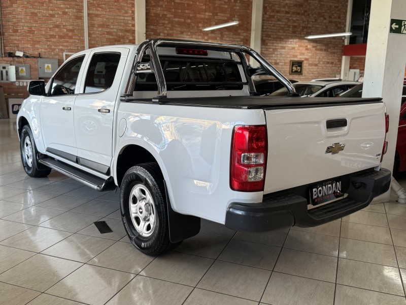 S10 2.4 LS 4X2 CD 8V FLEX 4P MANUAL - 2013 - FARROUPILHA